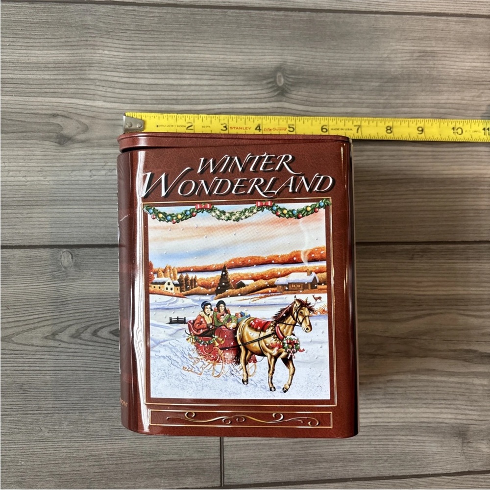 Harry London Christmas collector tin